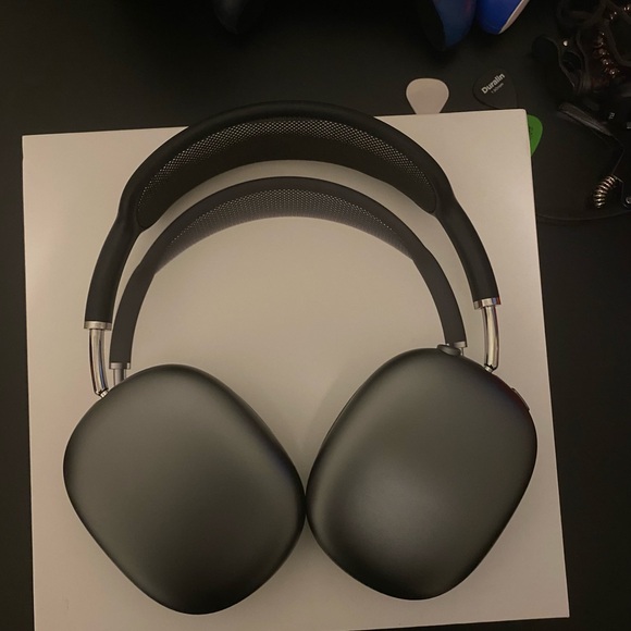 airpods max space grey